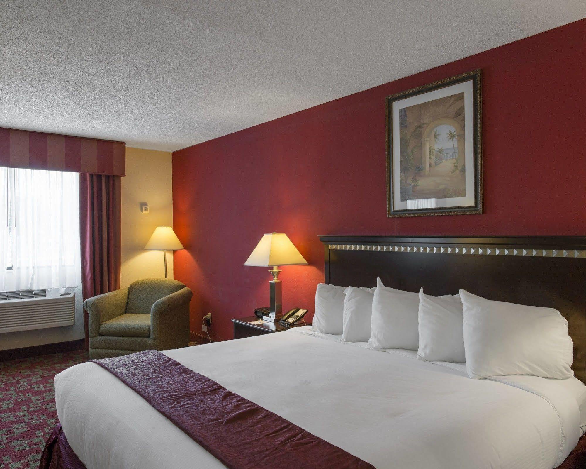 Remembrance Hotel 3*